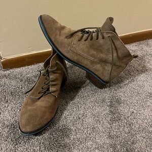 Seychelles Women's Lace Up Boots - Brown Suede